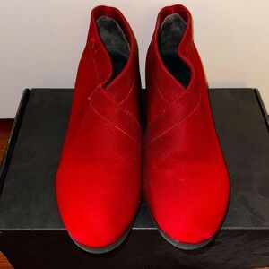 United Nude fold red boots